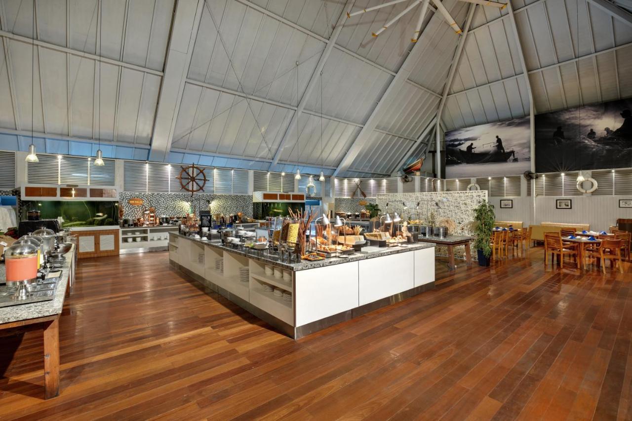 The Kuta Beach Heritage Hotel - Managed By Accor מראה חיצוני תמונה The interior of the lounge