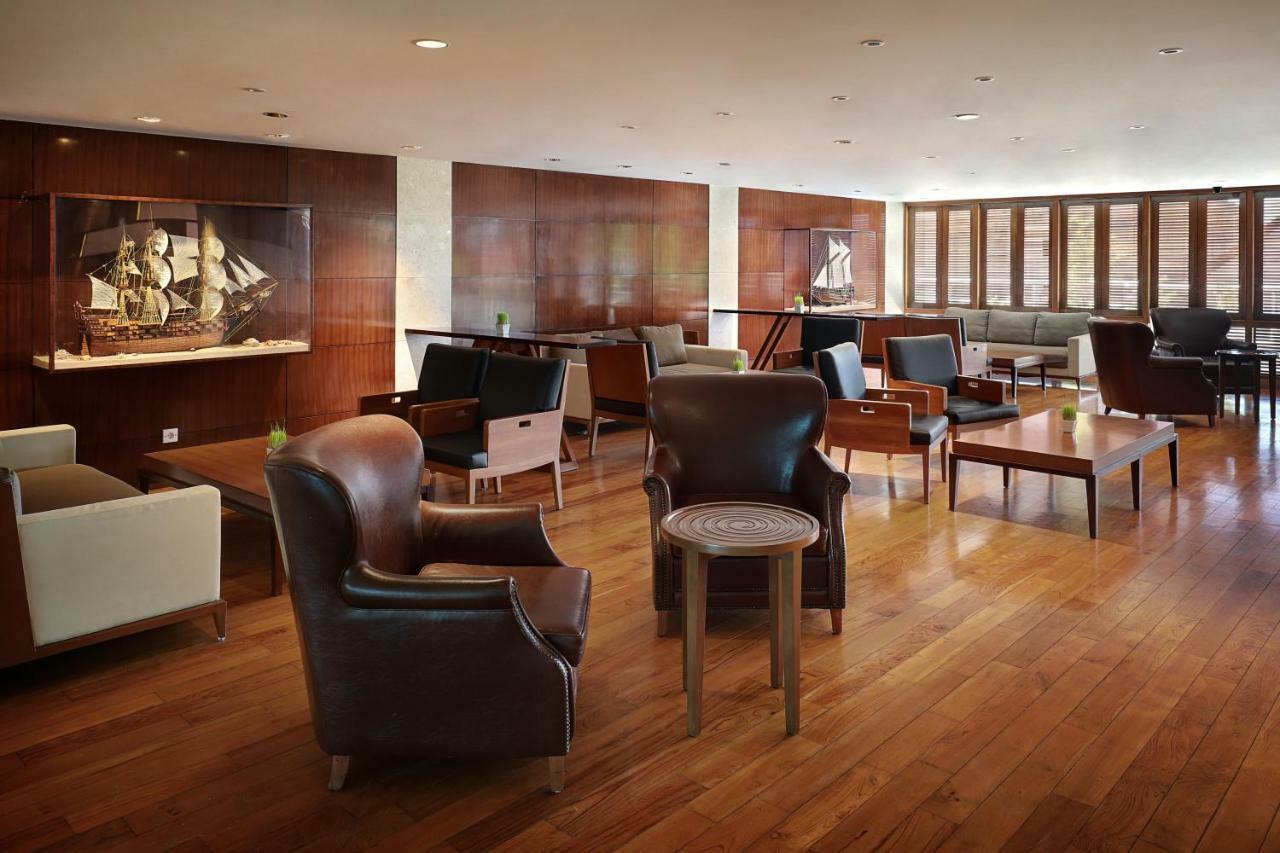 The Kuta Beach Heritage Hotel - Managed By Accor מראה חיצוני תמונה The Club lounge at San Francisco International Airport